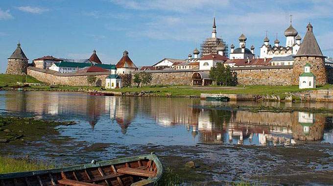 Entdecken Sie den Norden Russlands: St. Petersburg - Kischi - Solowezki Inseln - Gulag Lager (KL-07)